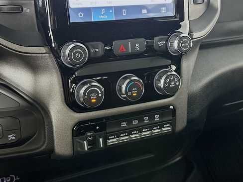 New 2026 RAM 2500 Tradesman AWD/4WD image 15