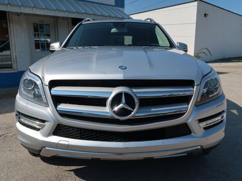 Used 2014 Mercedes-Benz GL 350 BlueTEC 4MATIC image 9