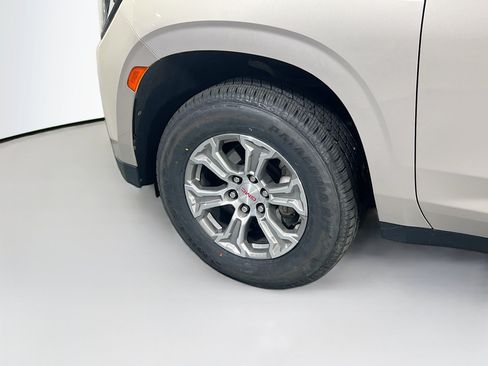 Used 2022 GMC Yukon XL SLE AWD/4WD image 30
