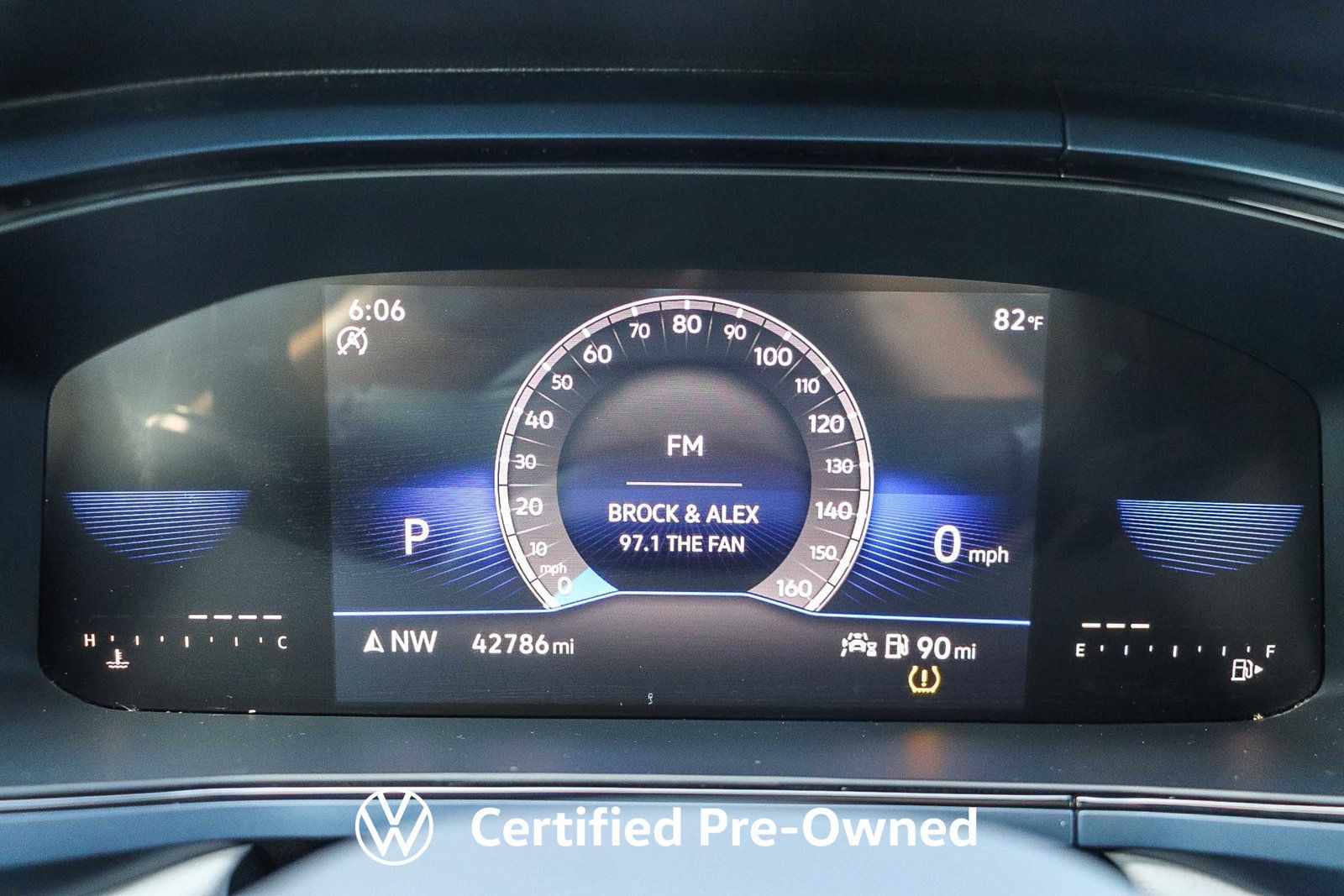 Certified 2023 Volkswagen Taos SE FWD image 25