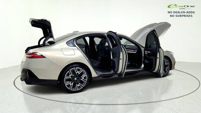 Used 2026 BMW i5 eDrive40 w/ M Sport Package RWD image 19