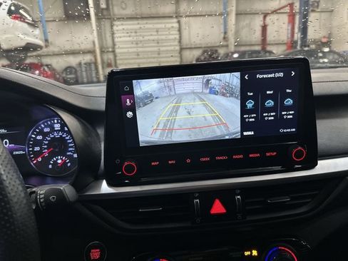 Certified 2023 Kia Forte GT-Line w/ GT-Line Technology Package image 25