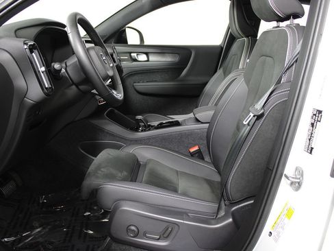 Used 2023 Volvo C40 P8 Recharge Ultimate w/ Protection Package Premier AWD/4WD image 14