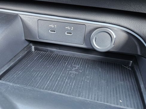 New 2026 Nissan Sentra SR w/ Floor Mat Package FWD image 14