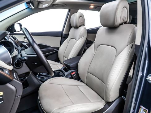 Used 2018 Hyundai Santa Fe Sport image 16