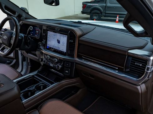 Used 2026 Ford F450 King Ranch w/ Chrome Package image 17