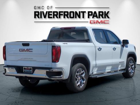 Used 2024 GMC Sierra 1500 SLT w/ SLT Premium Plus Package AWD/4WD image 3