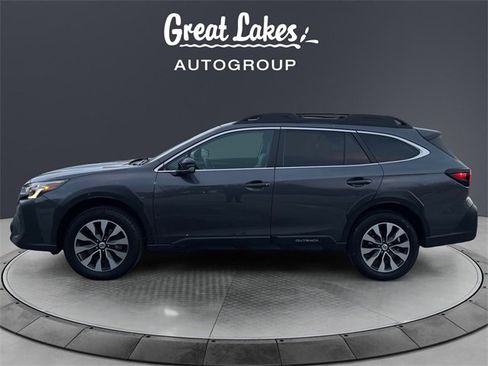 Used 2023 Subaru Outback Limited image 2