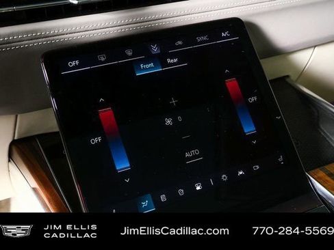 Used 2025 Cadillac Escalade Sport Platinum image 18