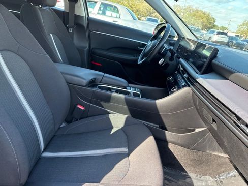 Used 2025 Hyundai Sonata SEL FWD image 13