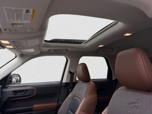 Used 2023 Ford Bronco Sport Outer Banks w/ Tech Package image 12