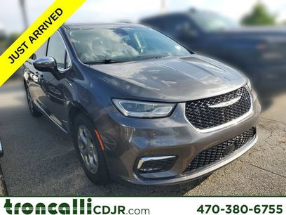 Certified 2023 Chrysler Pacifica Limited
