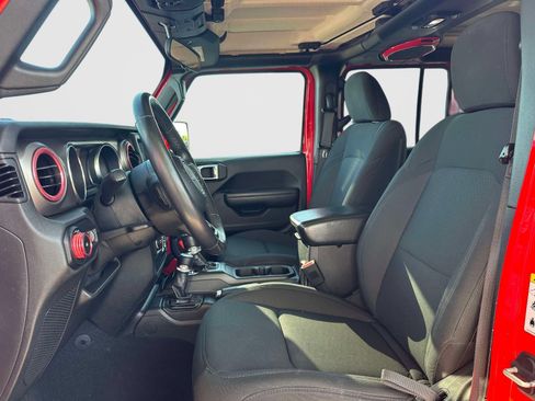Used 2018 Jeep Wrangler Unlimited Sport S AWD/4WD image 14