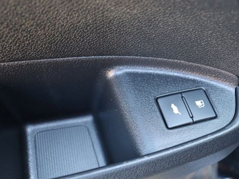 Used 2017 Honda Pilot EX-L image 25