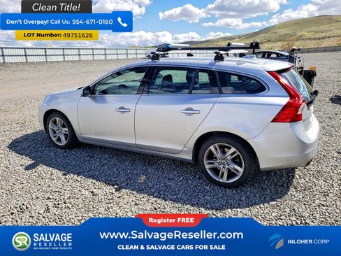 Used 2015 Volvo V60 T5 Premier image 3