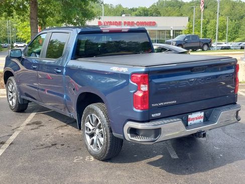 Used 2023 Chevrolet Silverado 1500 LT AWD/4WD image 16