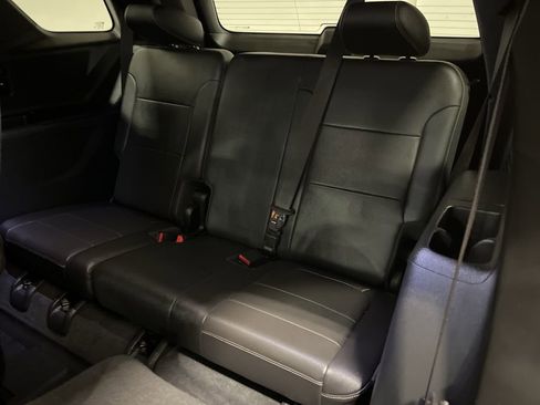 Certified 2022 Chevrolet Traverse Premier w/ Redline Edition image 27