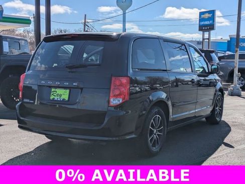 Used 2017 Dodge Grand Caravan SXT w/ Blacktop Package image 3