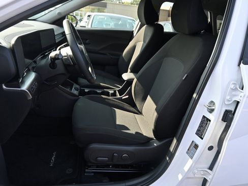 Used 2024 Hyundai Kona SEL w/ Convenience Package image 10