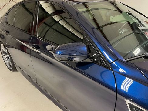 Used 2013 BMW M5 RWD image 32
