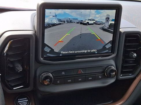 Used 2022 Ford Bronco Sport Outer Banks w/ Tech Package AWD/4WD image 18