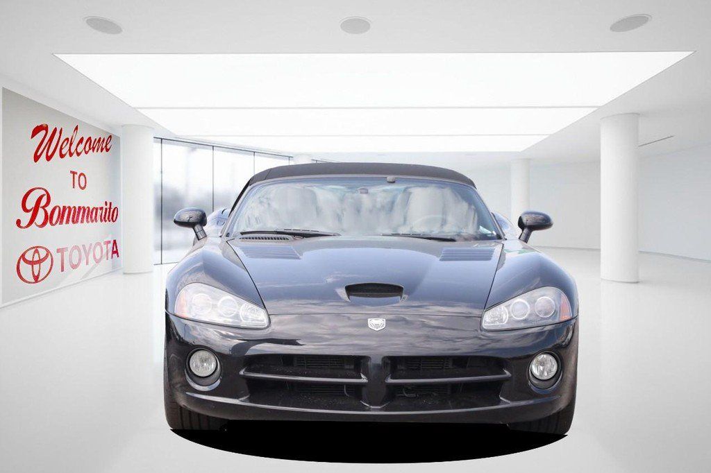Used 2005 Dodge Viper SRT-10 RWD image 4