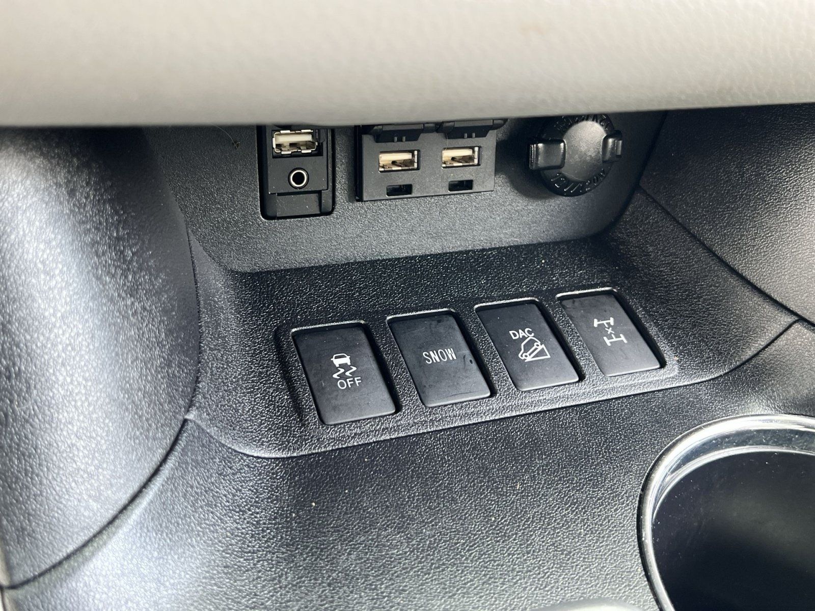 Used 2019 Toyota Highlander Limited AWD/4WD image 31