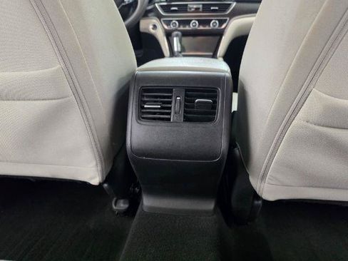 Used 2019 Honda Accord EX image 38