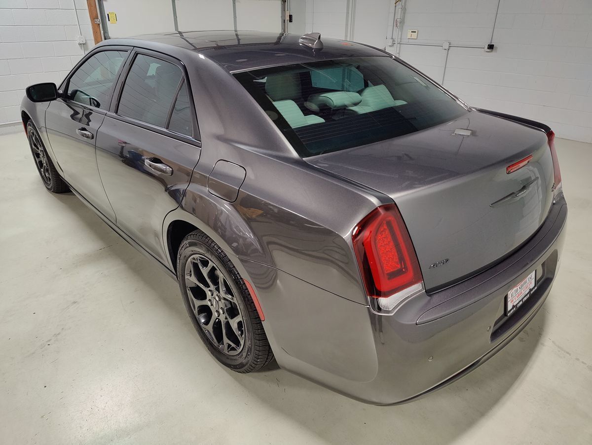 Used 2023 Chrysler 300 Touring L w/ Popular Equipment Group AWD/4WD image 23