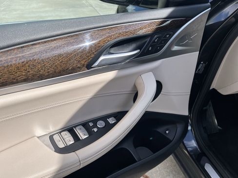 Used 2021 BMW X3 xDrive30e w/ Executive Package image 19