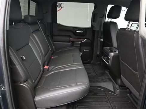 Used 2022 GMC Sierra 1500 SLT image 11