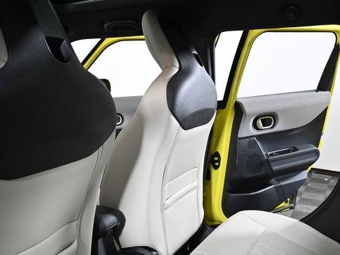 Certified 2025 MINI Cooper S image 27