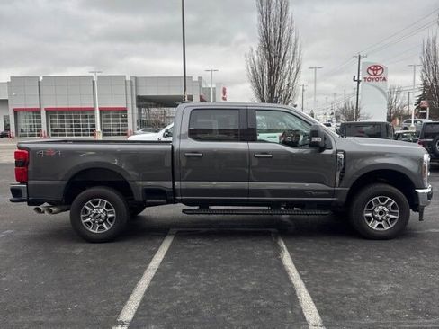 Used 2025 Ford F350 Lariat w/ Camper Package image 5