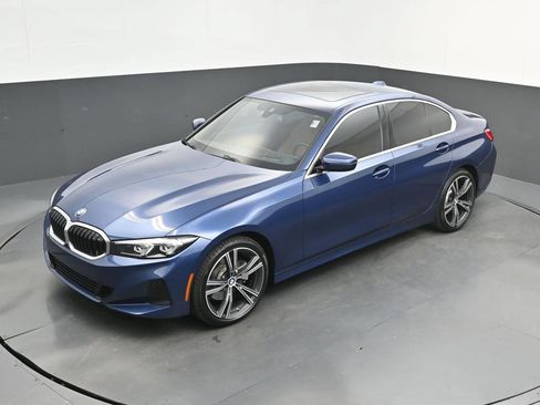 Used 2024 BMW 330i Sedan w/ Premium Package RWD image 34