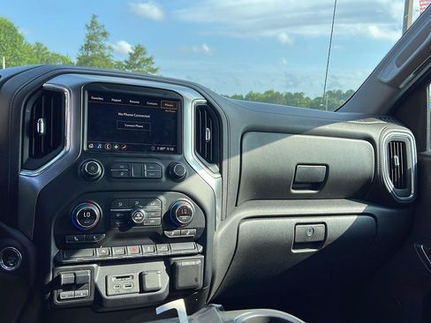 Used 2020 Chevrolet Silverado 1500 LT w/ All-Star Edition RWD image 9