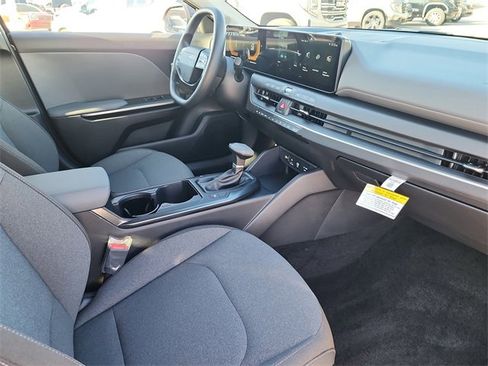 New 2025 Kia K4 LXS image 15