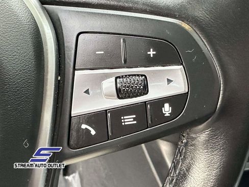 Used 2024 BMW 330i xDrive Sedan w/ Convenience Package image 23