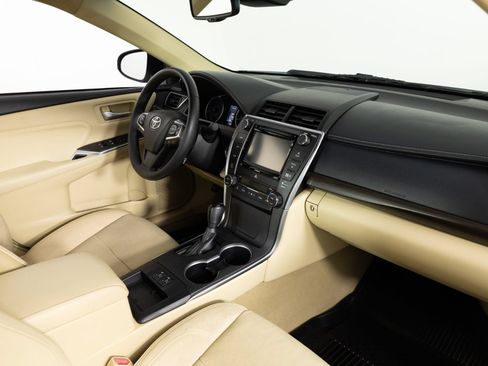 Used 2017 Toyota Camry XLE w/ Advanced Technology Package FWD image 26