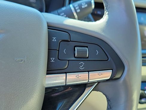 Used 2020 Cadillac XT6 Premium Luxury image 33