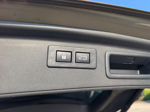 Certified 2023 Subaru Forester Touring AWD/4WD image 52