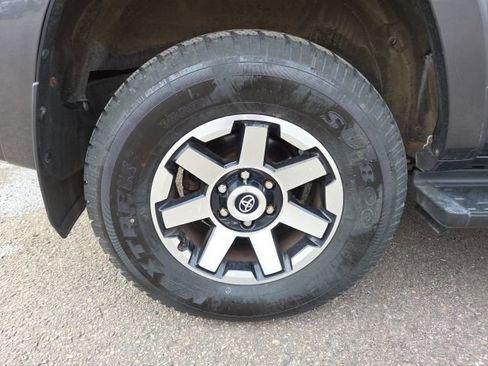 Used 2020 Toyota 4Runner TRD Off-Road image 67