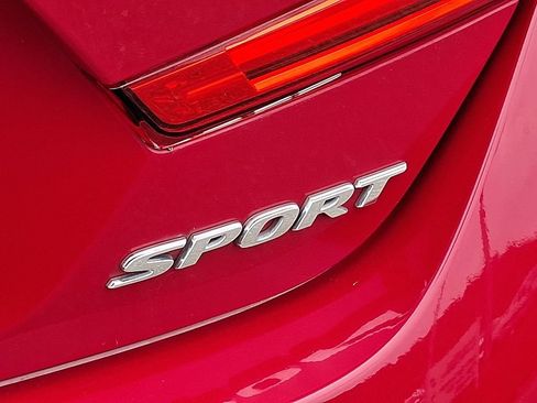 Used 2018 Honda Accord Sport image 31