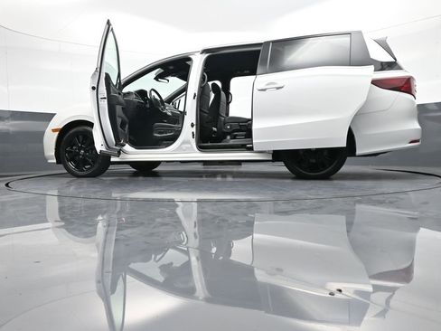 Certified 2023 Honda Odyssey Sport image 51