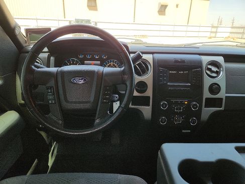 Used 2013 Ford F150 XLT w/ XLT Chrome Pkg image 11
