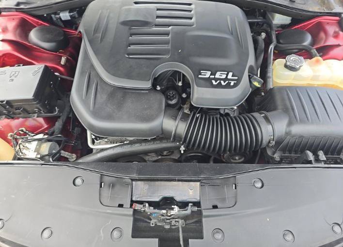 Used 2019 Dodge Charger SXT RWD image 12