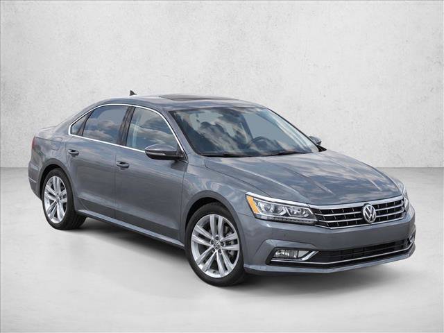 Used 2018 Volkswagen Passat 2.0T SE FWD image 3