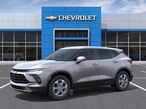 New 2026 Chevrolet Blazer LT image 2