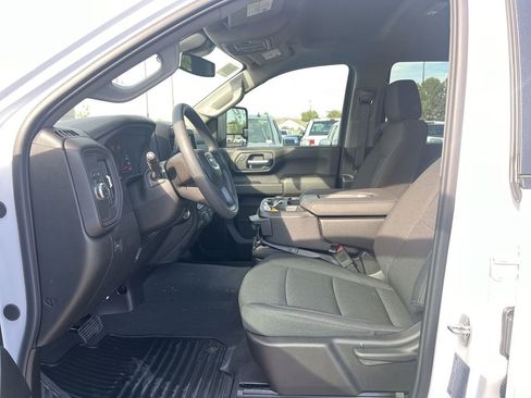 Used 2024 GMC Sierra 2500 Pro w/ 1SA Pro Safety Plus Package image 18