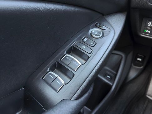 Used 2022 Honda Accord EX-L image 8