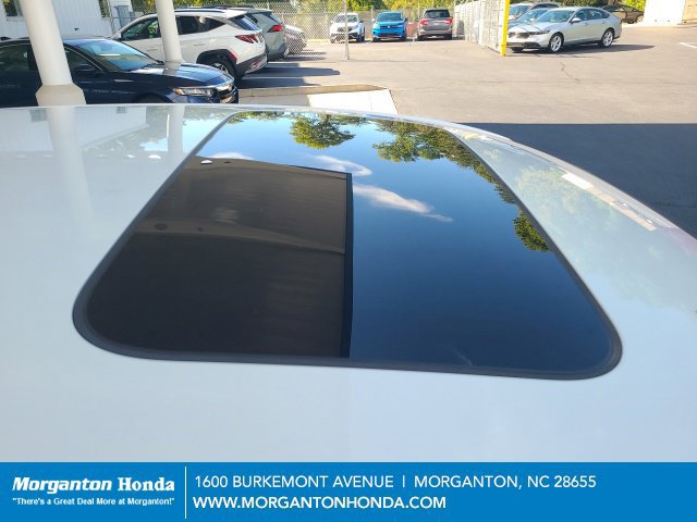 Used 2024 Honda HR-V EX-L image 9